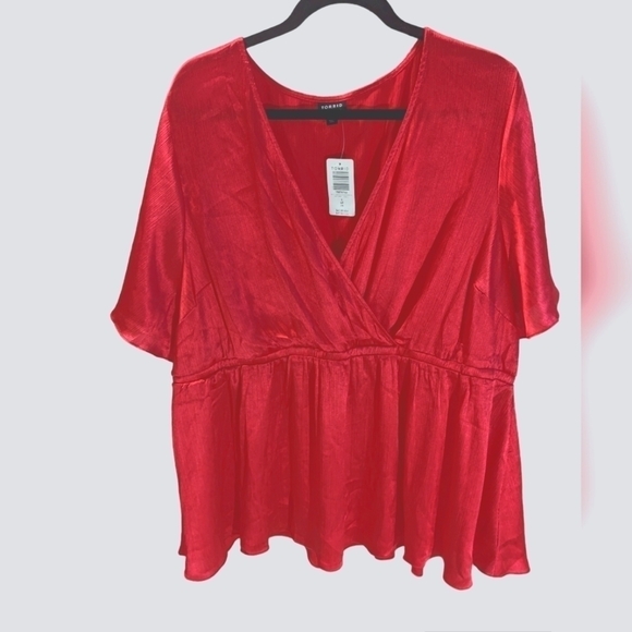 Torrid shirt NEW beautiful red colour size 4 - Picture 1 of 5